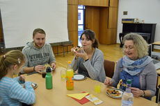 Gemeinde dankt den Sternsingern mit einem Pizzabacken 